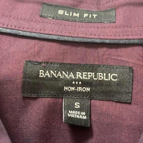 Banana Republic- S Slim Fit - Cranberry - Dress Shirt - Picture 3 of 3
